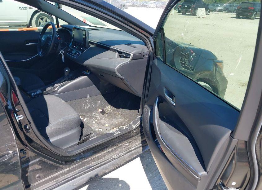 Photo 5 of 2022 Toyota Corolla SE (VIN 5YFS4MCEXNP127475)