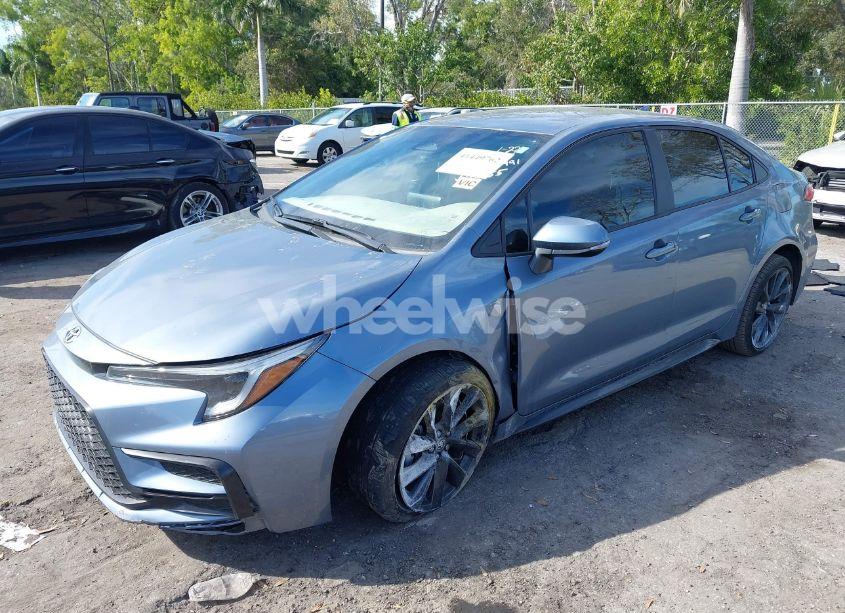 Photo 2 of 2024 Toyota Corolla SE (VIN 5YFS4MCEXRP181655)