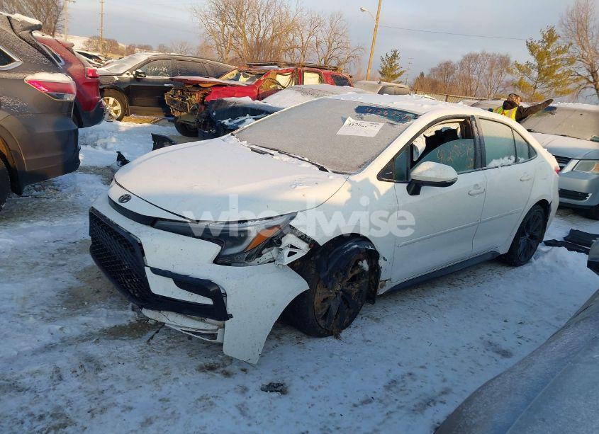 Photo 2 of 2024 Toyota Corolla SE (VIN 5YFS4MCEXRP184765)