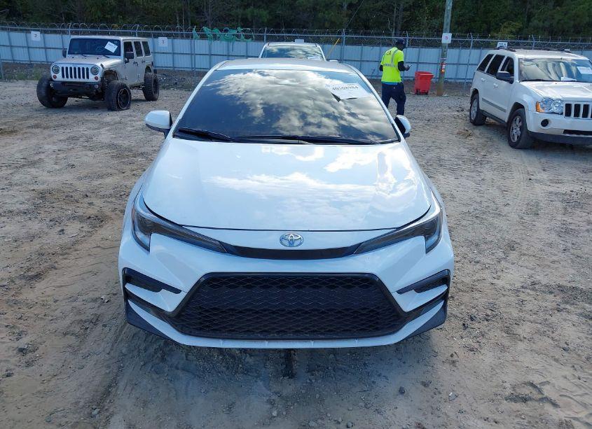 Photo 6 of 2024 Toyota Corolla SE (VIN 5YFS4MCEXRP184989)