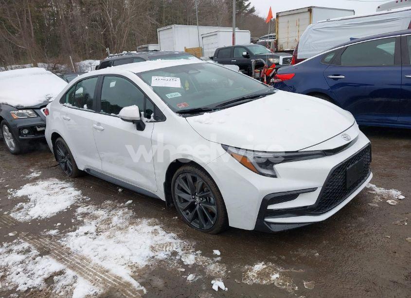 2024 Toyota Corolla SE (VIN 5YFS4MCEXRP210054) main photo
