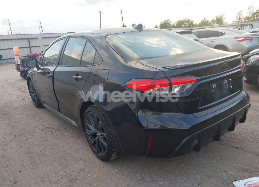 Photo 3 of 2024 Toyota Corolla SE (VIN 5YFS4MCEXRP213617)