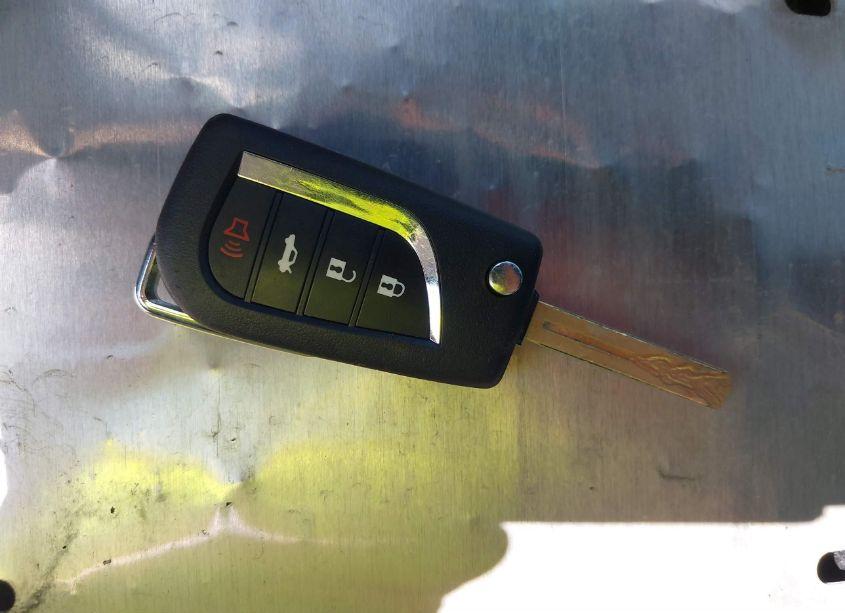 Photo 11 of 2020 Toyota Corolla SE (VIN 5YFS4RCE0LP020056)