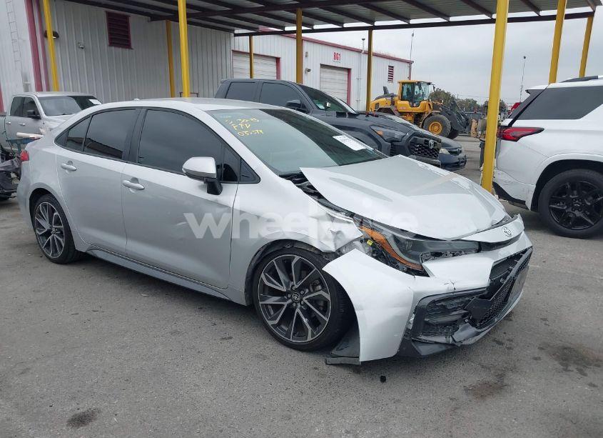 2020 Toyota Corolla SE (VIN 5YFS4RCE0LP035379) main photo