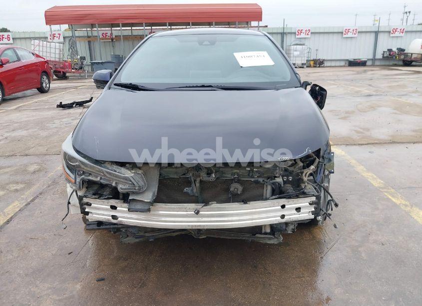 Photo 13 of 2020 Toyota Corolla SE (VIN 5YFS4RCE1LP038985)