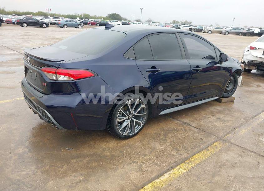 Photo 4 of 2020 Toyota Corolla SE (VIN 5YFS4RCE1LP038985)