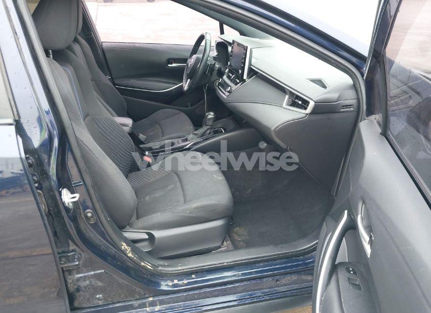 Photo 5 of 2020 Toyota Corolla SE (VIN 5YFS4RCE1LP038985)