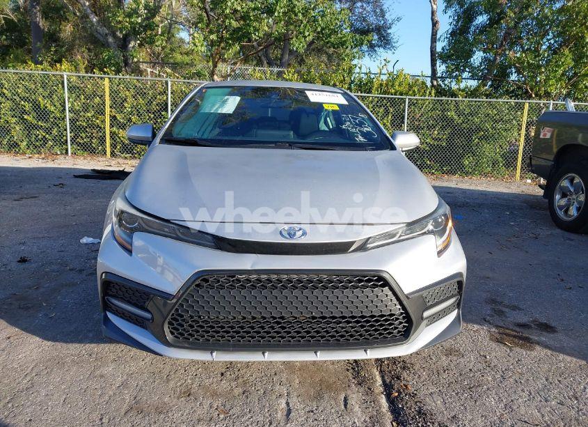 Photo 13 of 2020 Toyota Corolla SE (VIN 5YFS4RCE2LP023637)