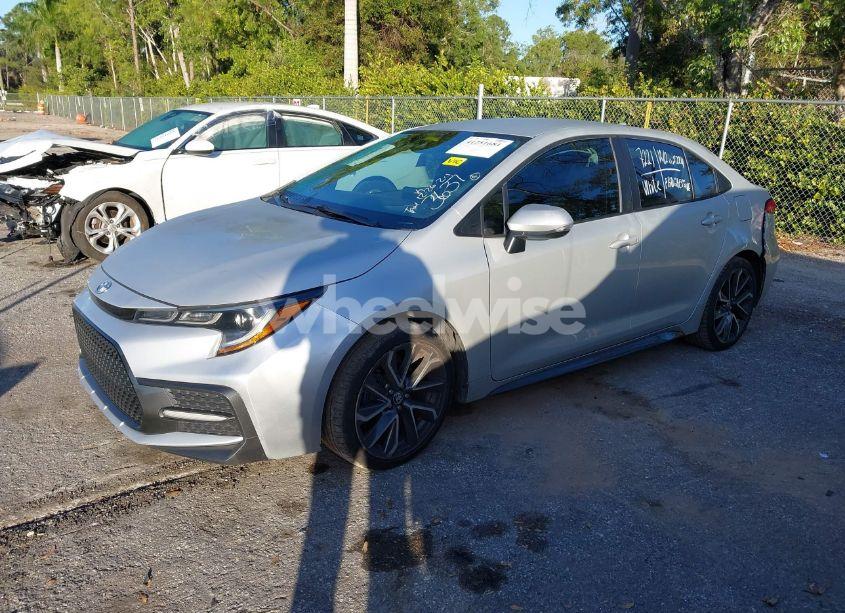 Photo 2 of 2020 Toyota Corolla SE (VIN 5YFS4RCE2LP023637)