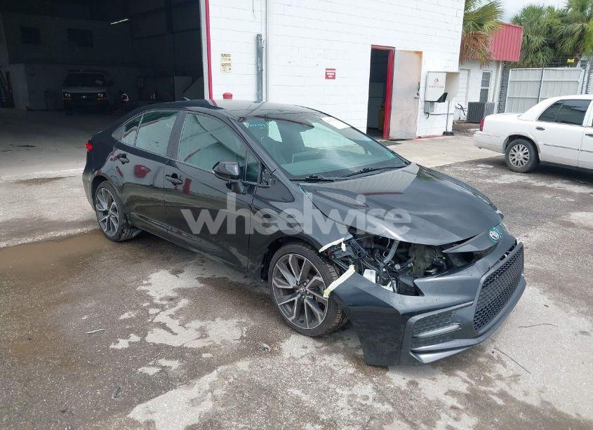 2020 Toyota Corolla SE (VIN 5YFS4RCE2LP026313) main photo