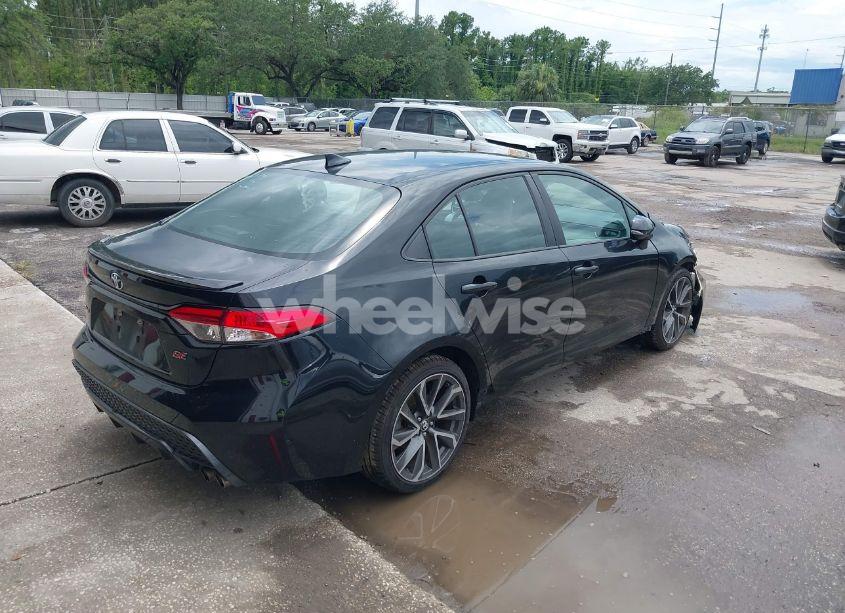 Photo 4 of 2020 Toyota Corolla SE (VIN 5YFS4RCE2LP026313)