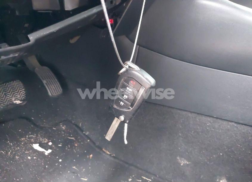 Photo 11 of 2020 Toyota Corolla SE (VIN 5YFS4RCE2LP046139)