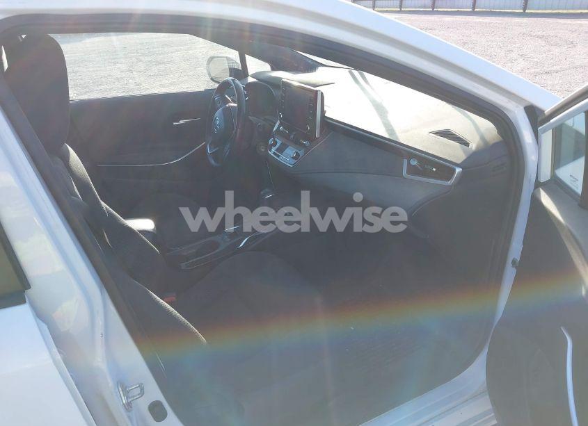 Photo 5 of 2020 Toyota Corolla SE (VIN 5YFS4RCE3LP011948)