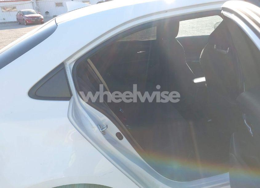 Photo 8 of 2020 Toyota Corolla SE (VIN 5YFS4RCE3LP011948)