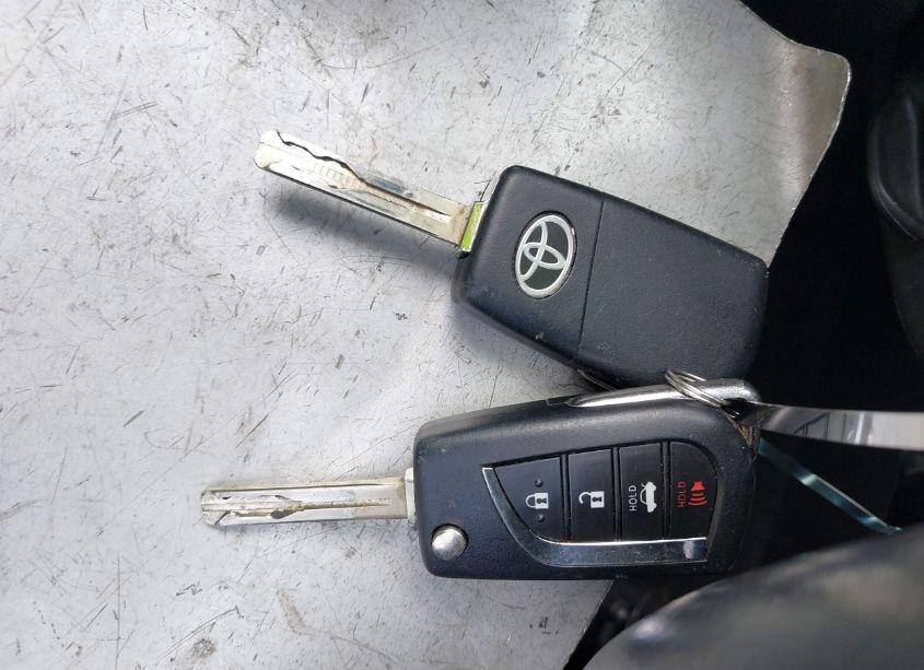 Photo 11 of 2020 Toyota Corolla SE (VIN 5YFS4RCE3LP023839)