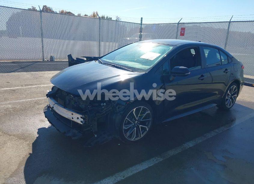 Photo 2 of 2020 Toyota Corolla SE (VIN 5YFS4RCE3LP041452)