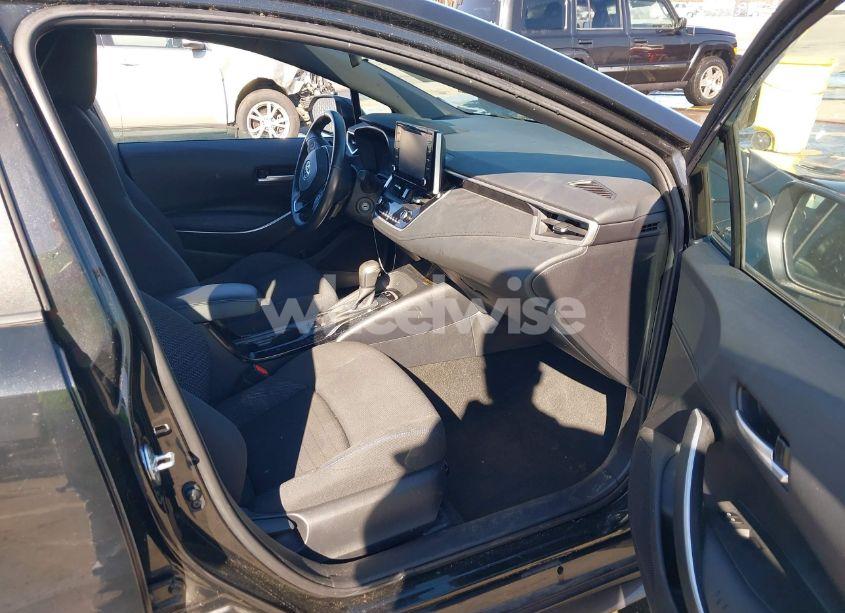 Photo 5 of 2020 Toyota Corolla SE (VIN 5YFS4RCE3LP041452)