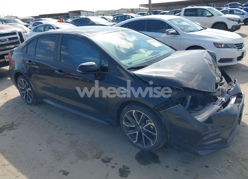 2020 Toyota Corolla SE (VIN 5YFS4RCE3LP043525) main photo