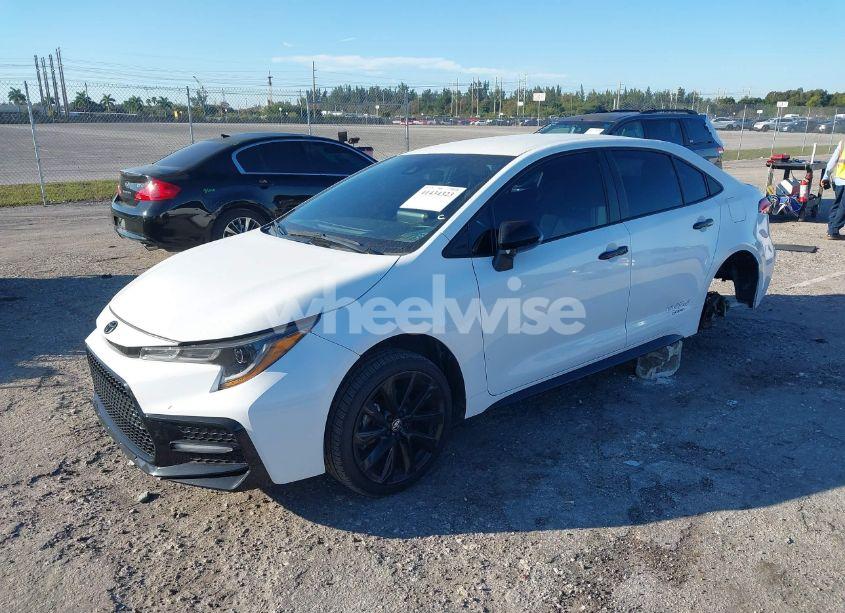 Photo 2 of 2020 Toyota Corolla NIGHTSHADE (VIN 5YFS4RCE3LP043704)