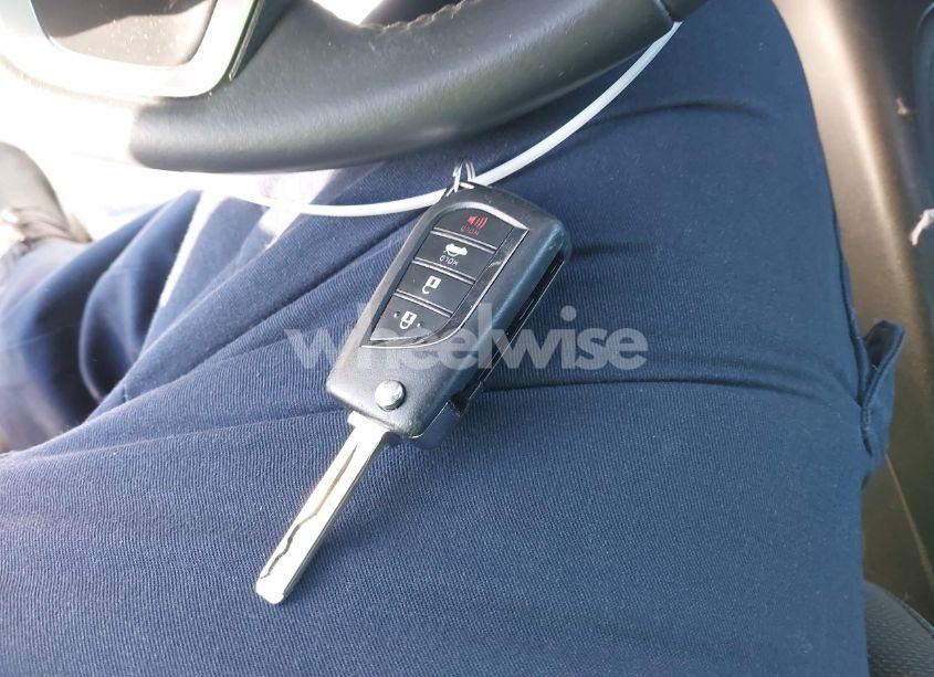 Photo 10 of 2020 Toyota Corolla SE (VIN 5YFS4RCE4LP046465)