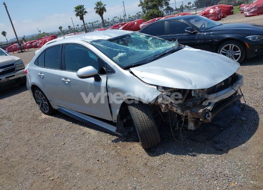 2020 Toyota Corolla SE (VIN 5YFS4RCE5LP034504) main photo