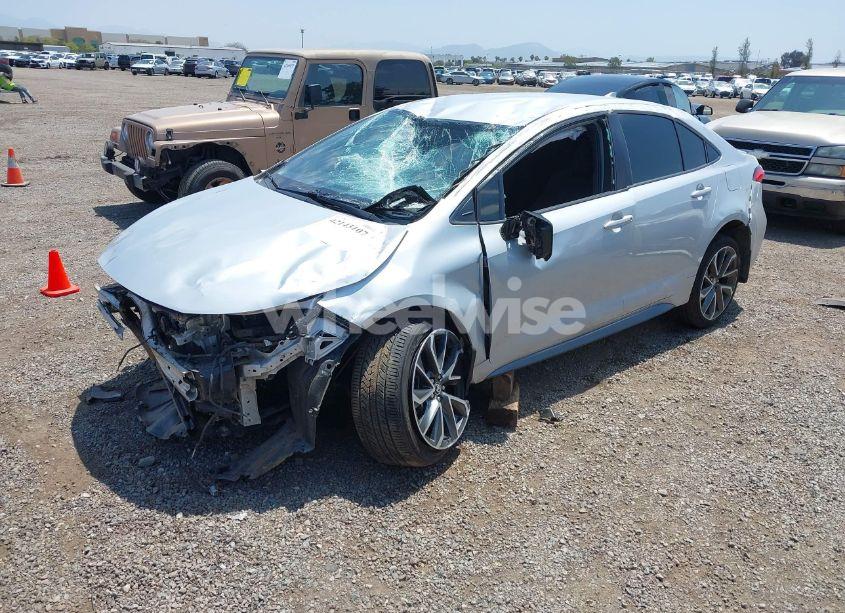 Photo 2 of 2020 Toyota Corolla SE (VIN 5YFS4RCE5LP034504)