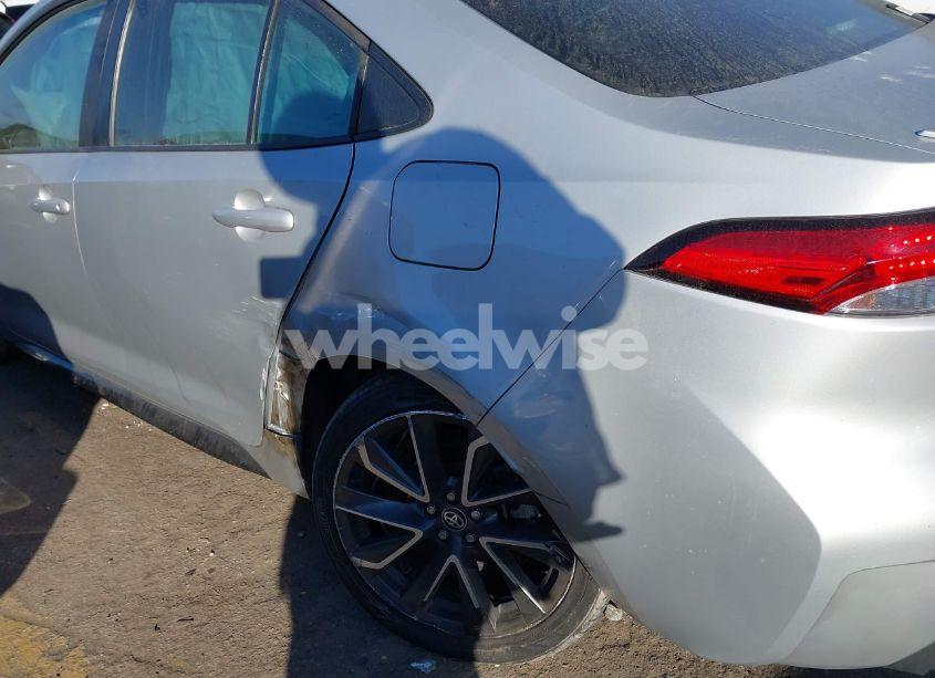 Photo 6 of 2020 Toyota Corolla SE (VIN 5YFS4RCE6LP009045)