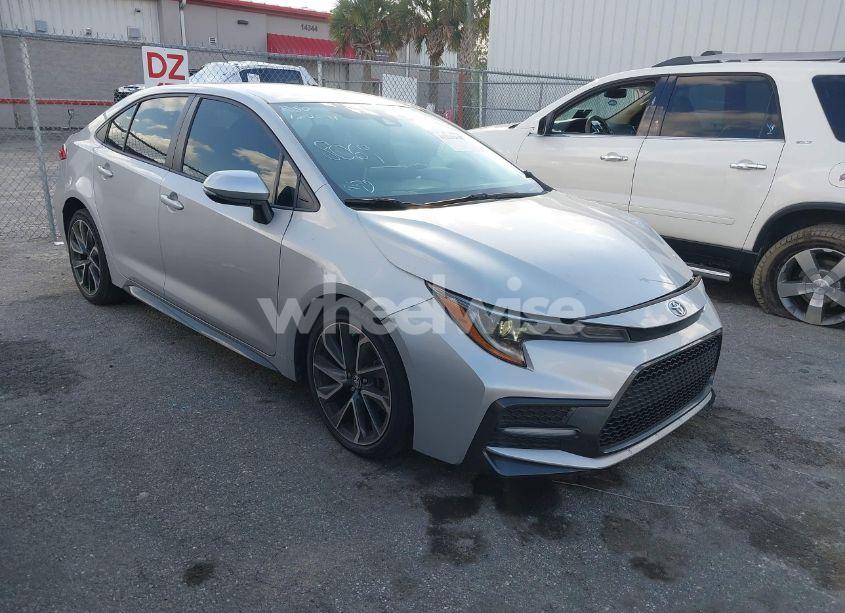 2020 Toyota Corolla SE (VIN 5YFS4RCE6LP048069) main photo