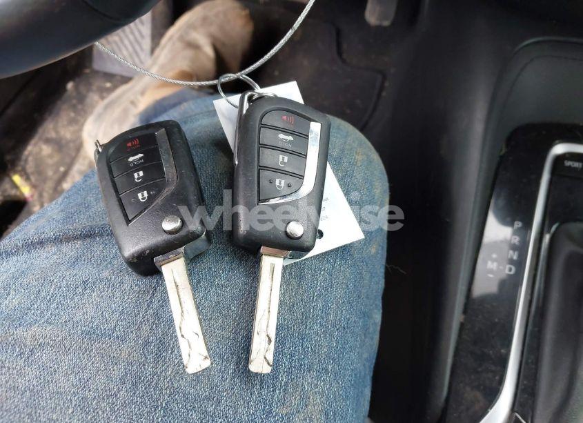 Photo 11 of 2020 Toyota Corolla SE (VIN 5YFS4RCE8LP031628)