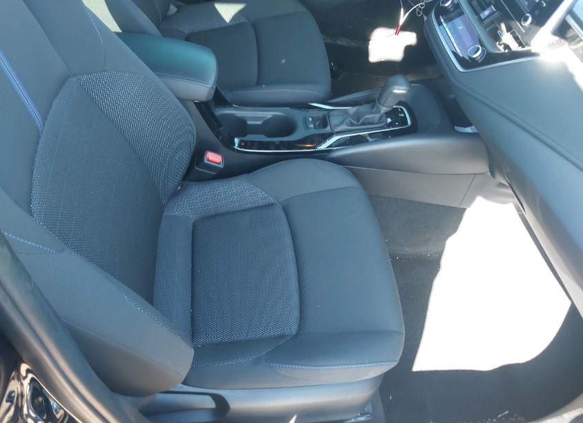 Photo 5 of 2020 Toyota Corolla SE (VIN 5YFS4RCE8LP031709)