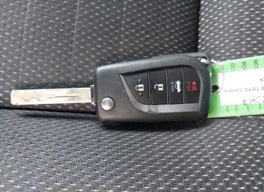 Photo 11 of 2020 Toyota Corolla SE NIGHTSHADE EDITION (VIN 5YFS4RCE8LP048557)