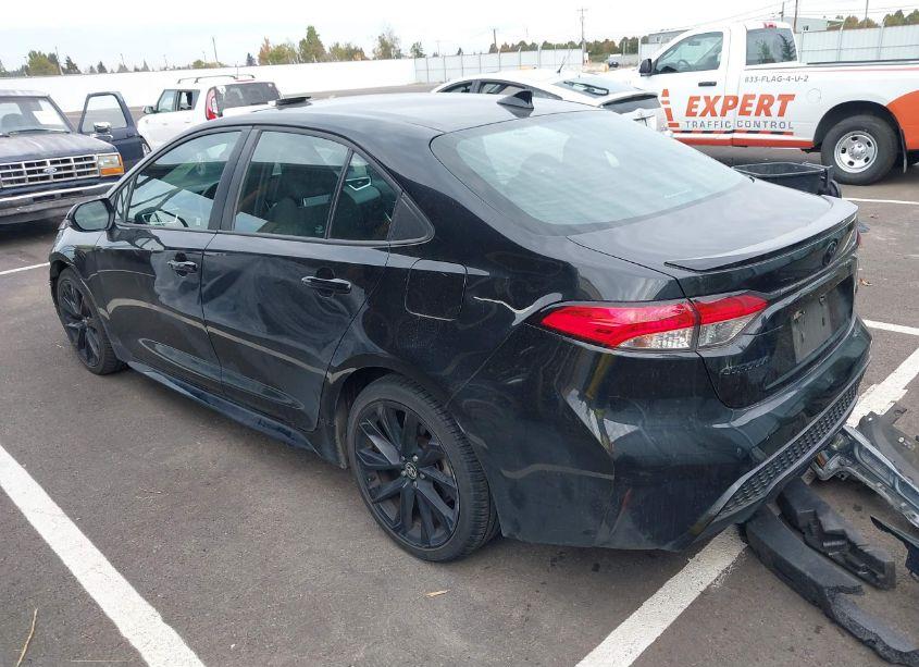 Photo 3 of 2020 Toyota Corolla SE NIGHTSHADE EDITION (VIN 5YFS4RCE8LP048557)