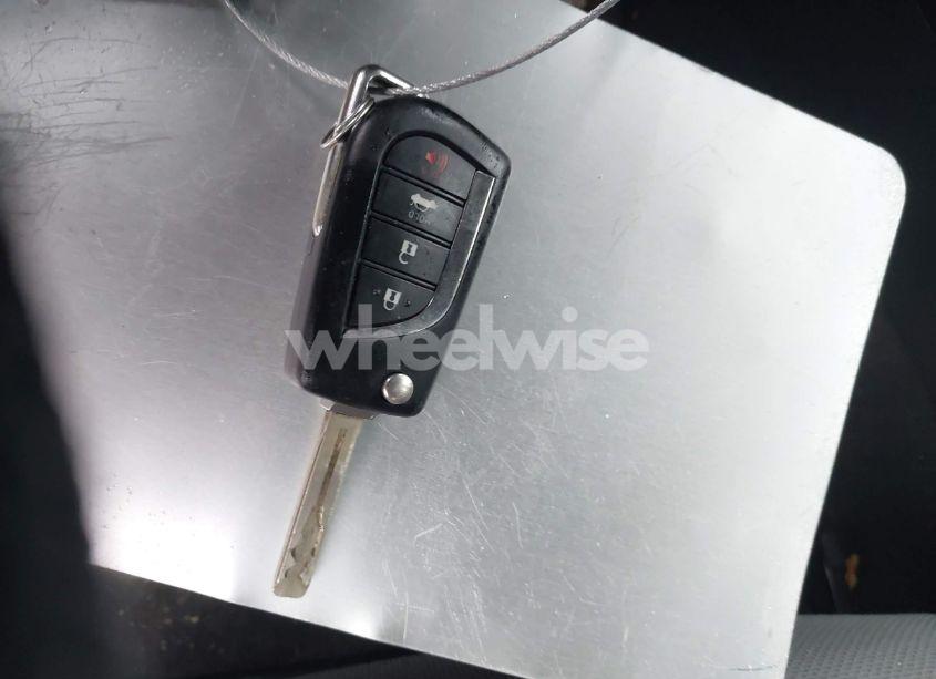 Photo 11 of 2020 Toyota Corolla SE (VIN 5YFS4RCE9LP027779)