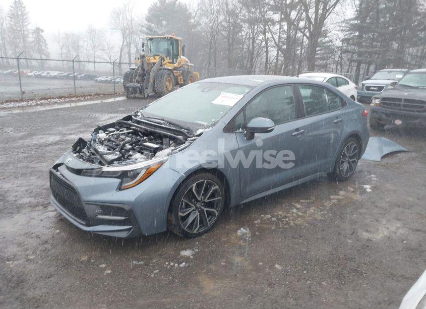Photo 2 of 2020 Toyota Corolla SE (VIN 5YFS4RCE9LP027779)