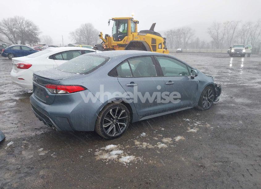 Photo 4 of 2020 Toyota Corolla SE (VIN 5YFS4RCE9LP027779)