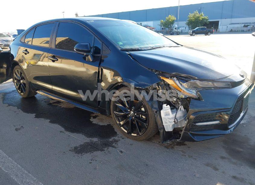 2020 Toyota Corolla SE NIGHTSHADE EDITION (VIN 5YFS4RCE9LP054674) main photo