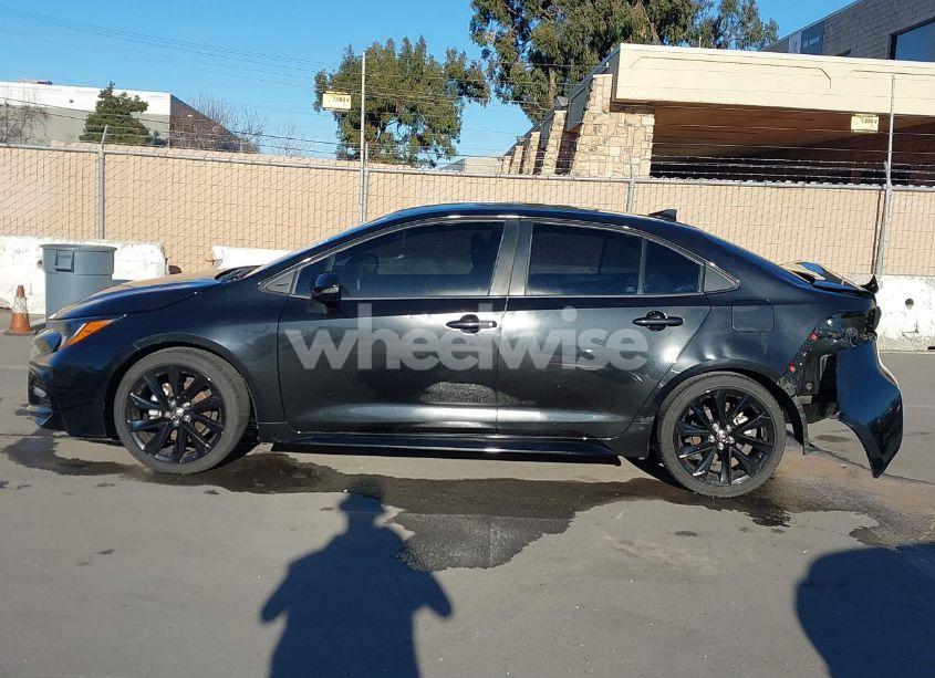 Photo 15 of 2020 Toyota Corolla SE NIGHTSHADE EDITION (VIN 5YFS4RCE9LP054674)