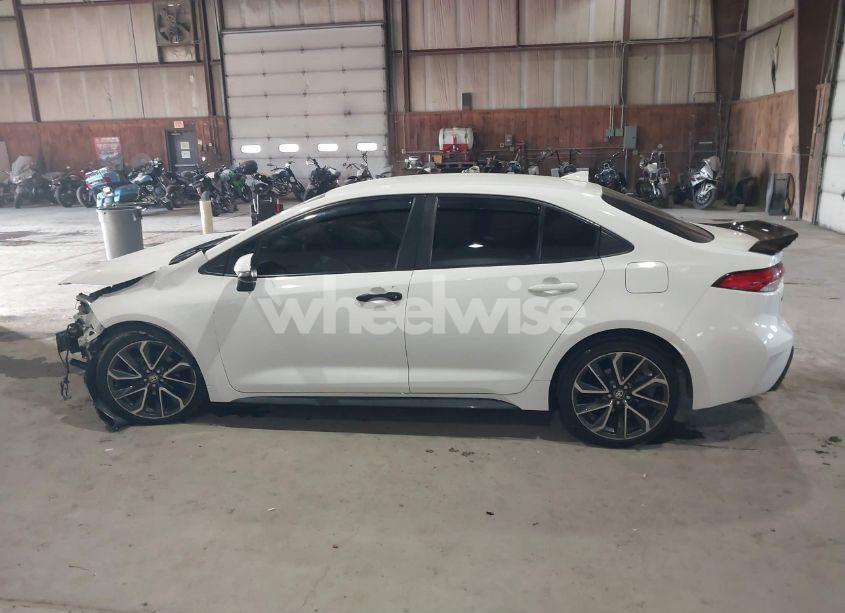Photo 13 of 2020 Toyota Corolla SE (VIN 5YFS4RCEXLP029590)