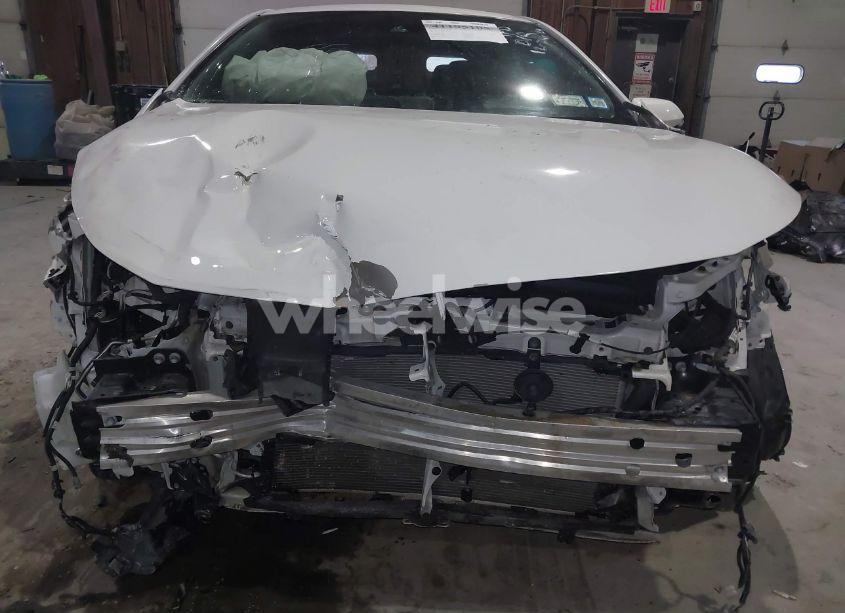 Photo 6 of 2020 Toyota Corolla SE (VIN 5YFS4RCEXLP029590)