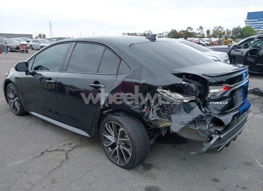 Photo 3 of 2020 Toyota Corolla SE (VIN 5YFS4RCEXLP040363)