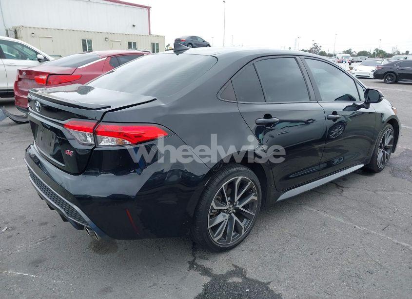 Photo 4 of 2020 Toyota Corolla SE (VIN 5YFS4RCEXLP040363)