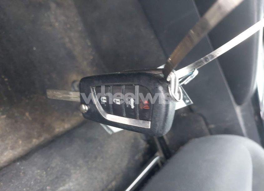 Photo 11 of 2020 Toyota Corolla SE (VIN 5YFS4RCEXLP041531)