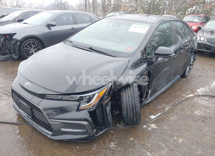 Photo 2 of 2020 Toyota Corolla SE (VIN 5YFS4RCEXLP041531)