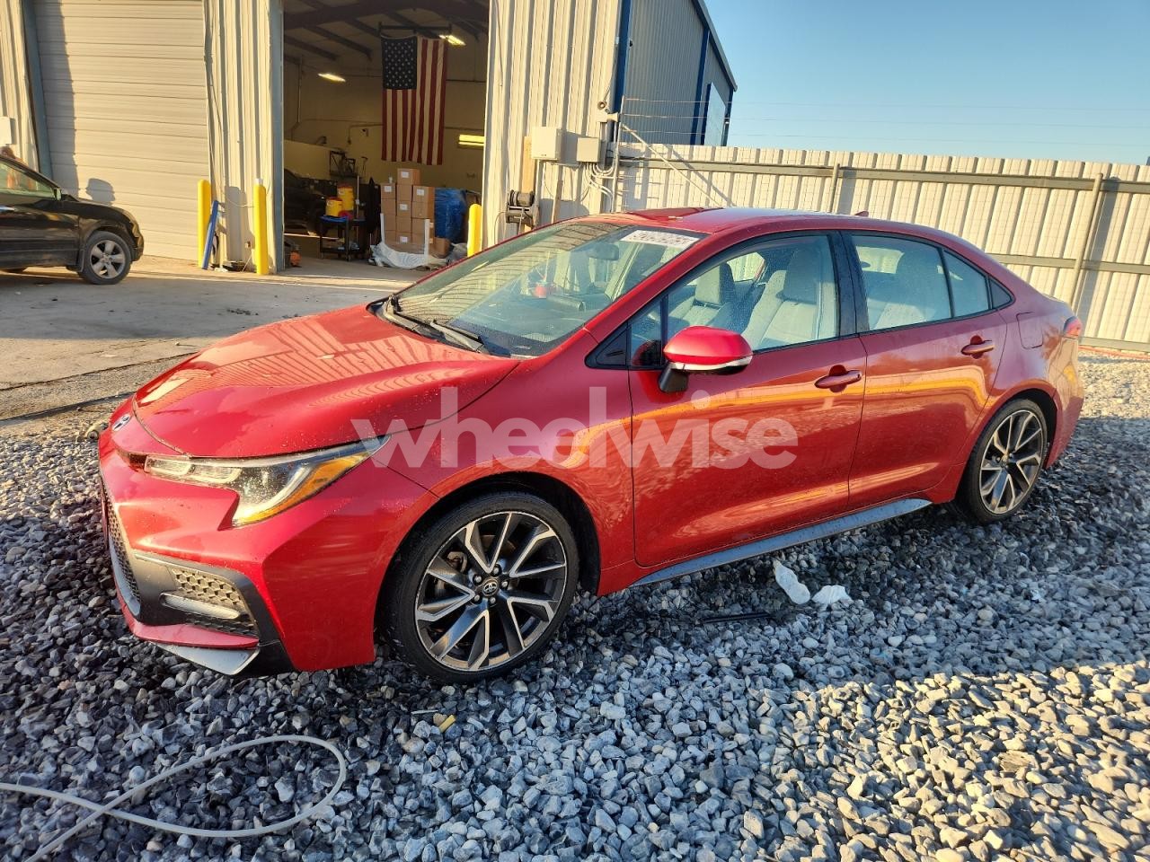 2020 TOYOTA COROLLA SE (VIN 5YFS4RCEXLP047863) main photo