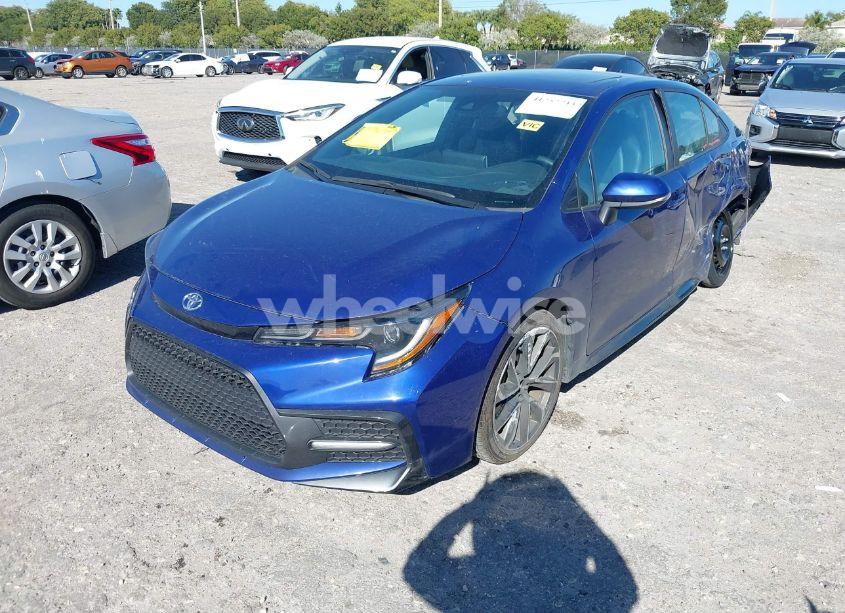 Photo 2 of 2022 Toyota Corolla XSE (VIN 5YFT4MCE0NP112374)