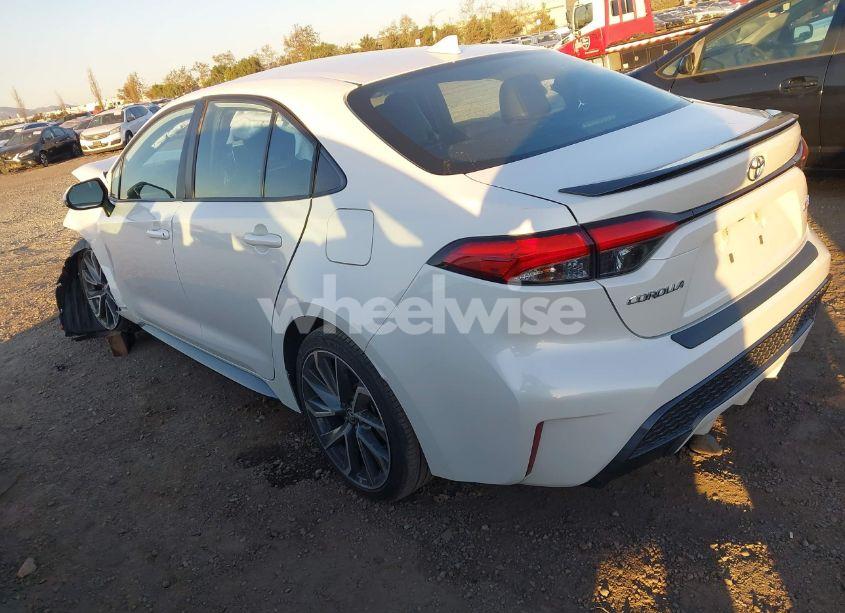 Photo 3 of 2021 Toyota Corolla XSE (VIN 5YFT4MCE1MP090948)