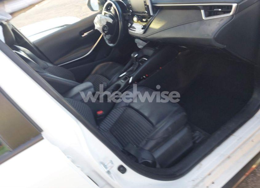 Photo 5 of 2021 Toyota Corolla XSE (VIN 5YFT4MCE1MP090948)