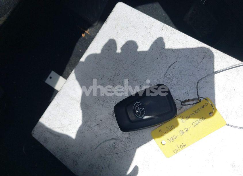 Photo 11 of 2022 Toyota Corolla XSE (VIN 5YFT4MCE3NP112398)