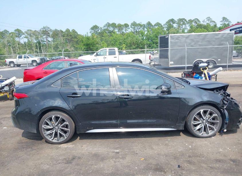 Photo 13 of 2022 Toyota Corolla XSE (VIN 5YFT4MCE3NP127970)