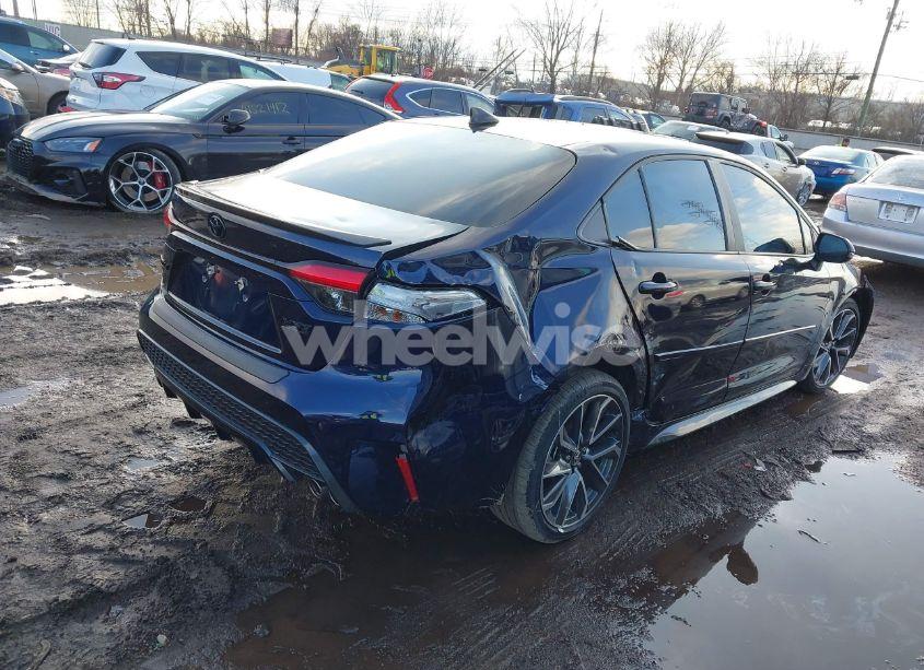 Photo 4 of 2022 Toyota Corolla XSE (VIN 5YFT4MCE4NP103659)